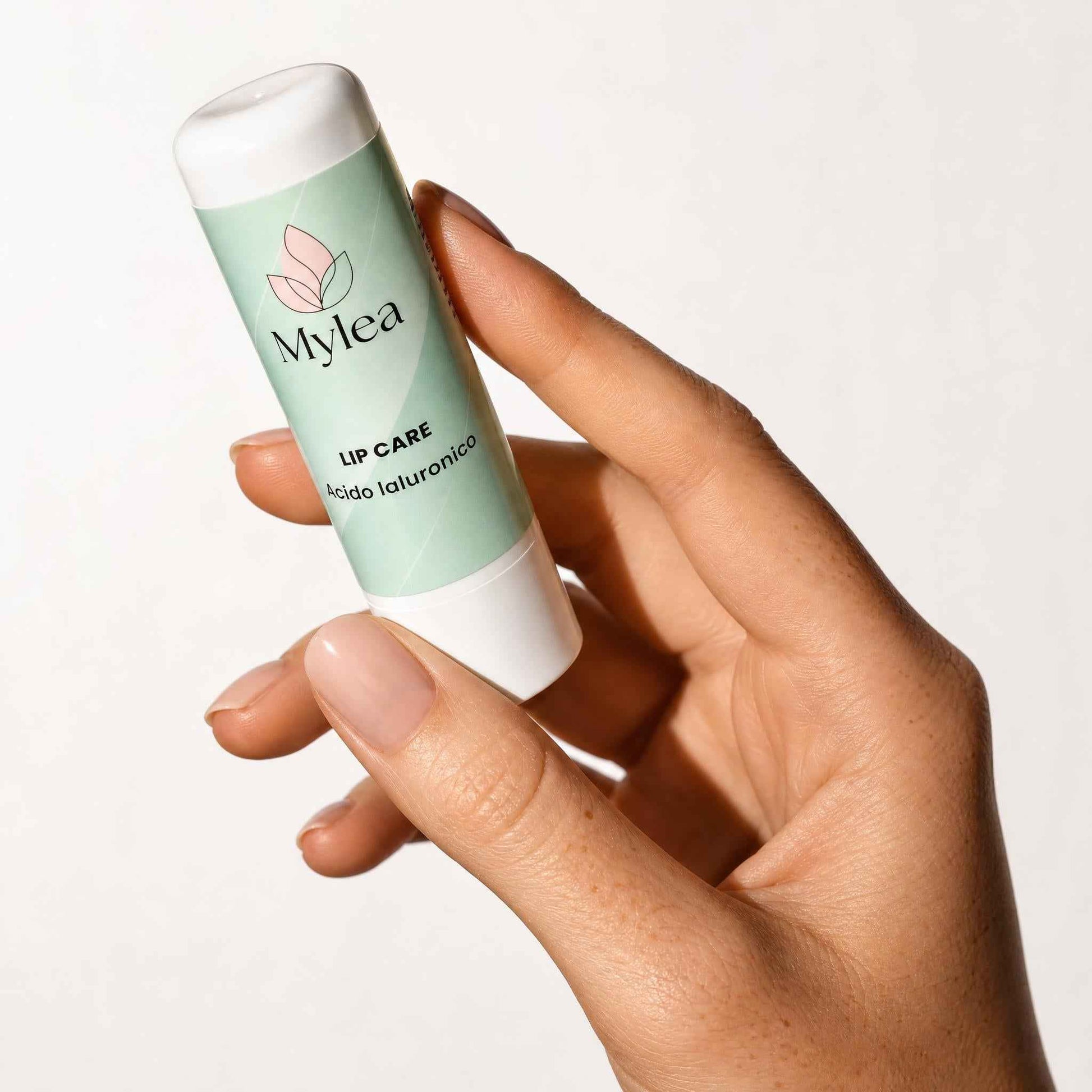 Mylea Lip Care – Balsamo Labbra con Acido Ialuronico | Idratante e Anti-Age | Stick Labbra Naturale